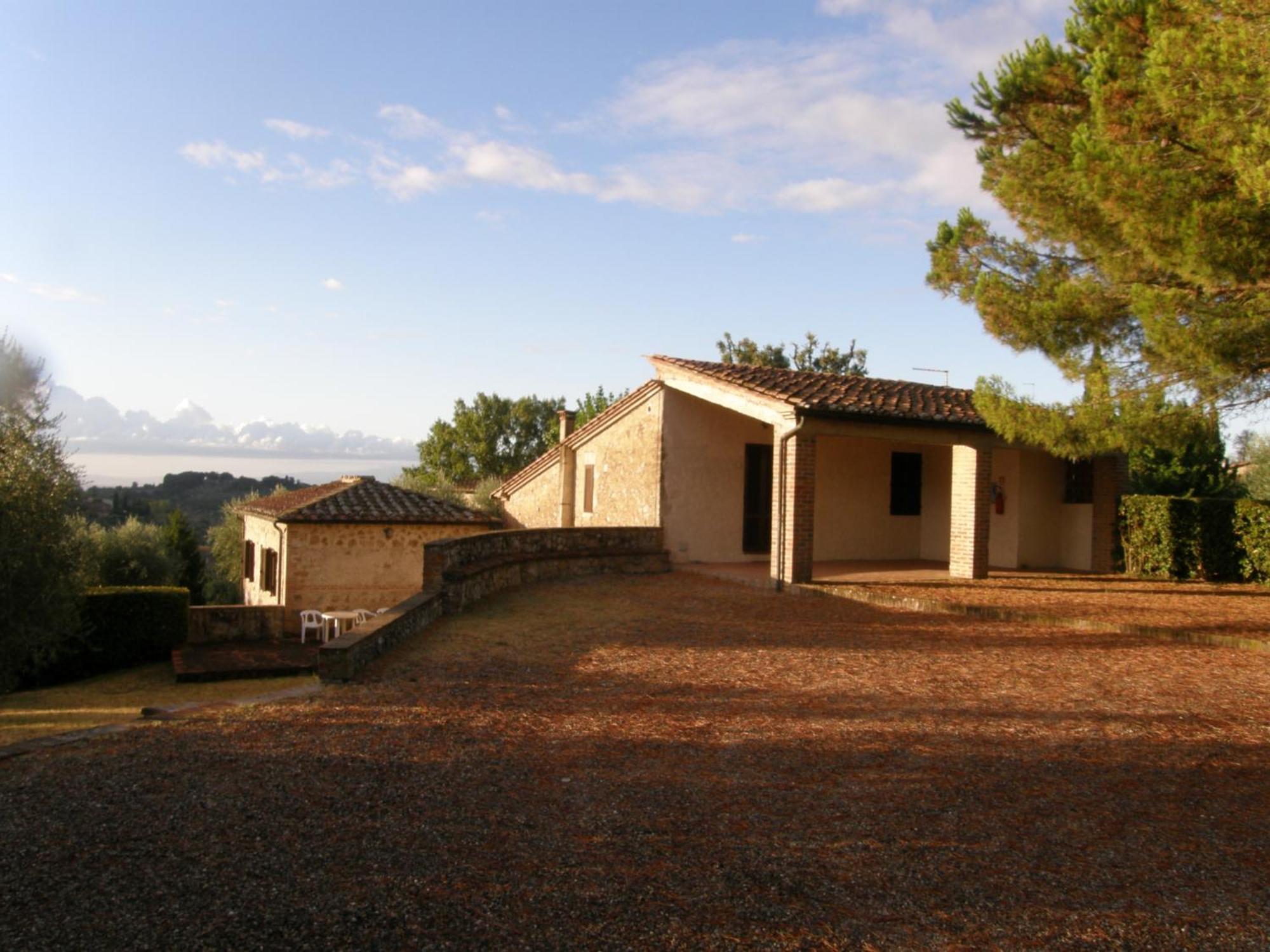 Residence La Torre alle Tolfe Siena Esterno foto